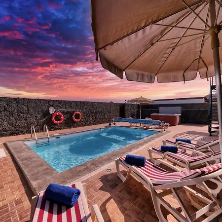 Villa Aurelia-pool, Jacuzzi And Solarium *