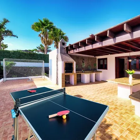 וילה Aurelia - Pool, Jacuzzi, Bbq And Ping-pong By Lanzarote *