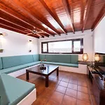 Villa Aurelia - Pool, Jacuzzi, Bbq And Ping-pong By Lanzarote Playa Blanca (Lanzarote)