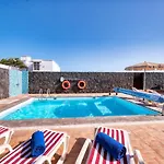 Villa Aurelia - Pool, Jacuzzi, Bbq And Ping-pong By Lanzarote