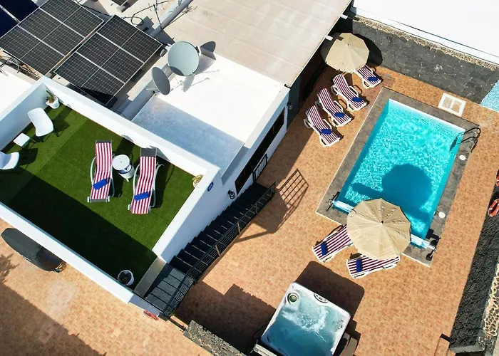 Aurelia - Pool, Jacuzzi, Bbq And Ping-pong By Lanzarote 普拉亚布兰卡