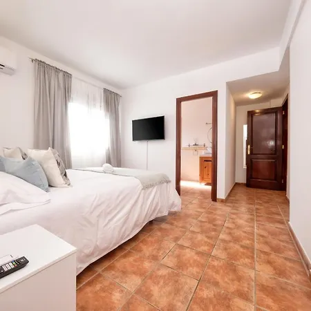 Aurelia - Pool, Jacuzzi, Bbq&ping-pong By Lanzarote *