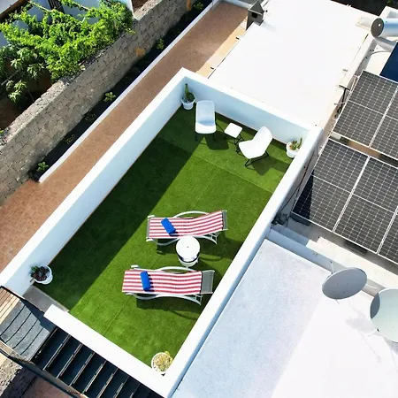 Aurelia - Pool, Jacuzzi, Bbq&ping-pong By Lanzarote