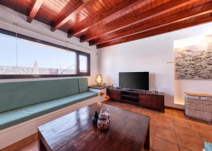 Villa Aurelia - Pool, Jacuzzi, Bbq And Ping-pong By Lanzarote *